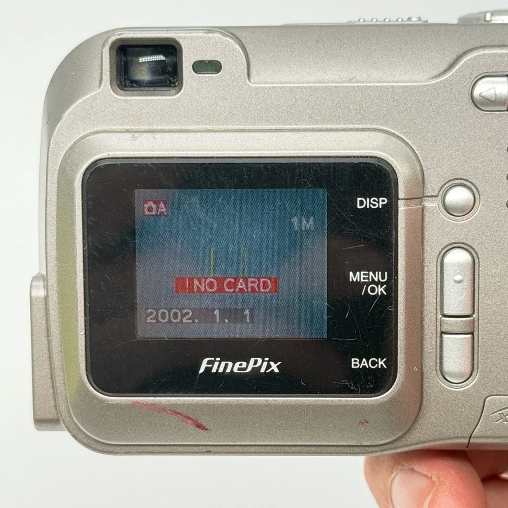 Fujifilm FinePix 2650 Digital Camera Silver 2.0MP 3x Optical Zoom Tested Works